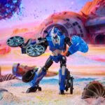 Hasbro Transformers Legacy Arcee (Prime Universe) Deluxe Class Generations
